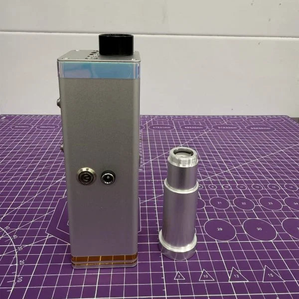 Laser Haute Puissance à Mise au Point Variable – Portée 10 Mètres ⚡